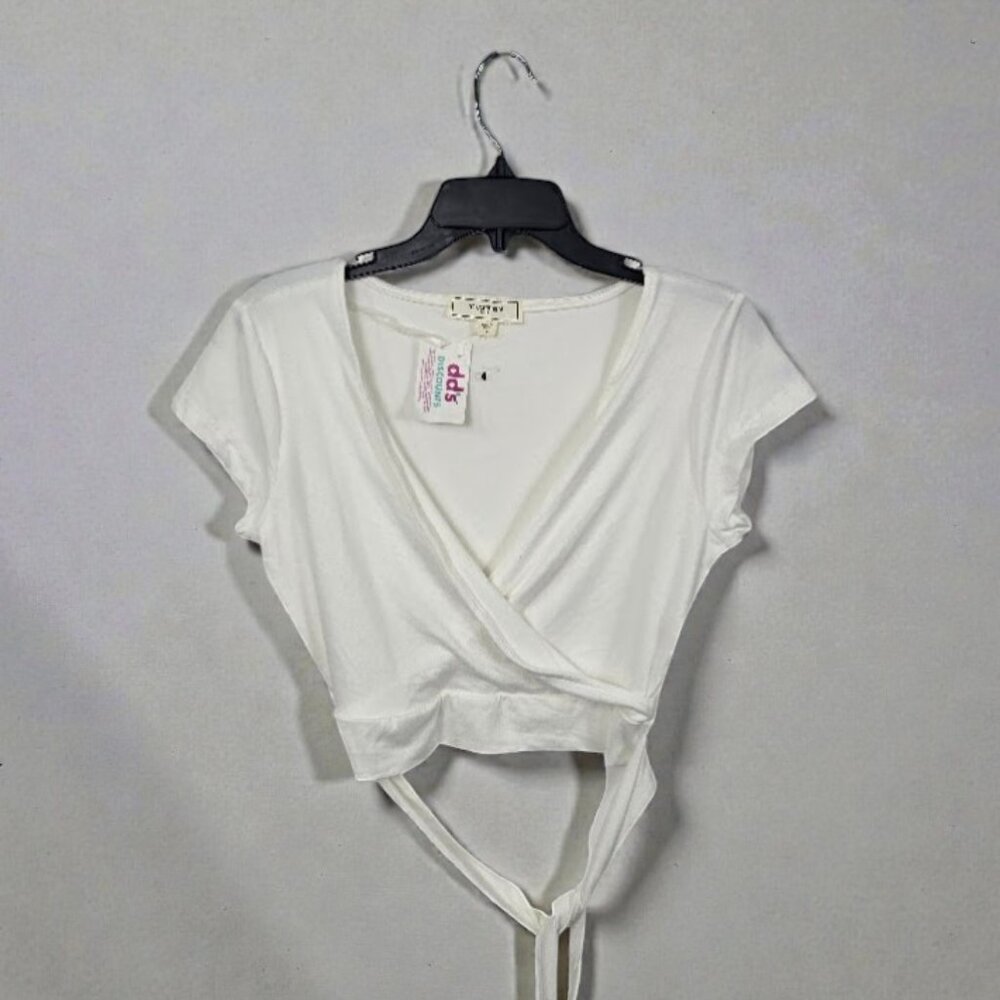 White Wrap Crop Top Tie Waist Short Sleeve Large - Picture 2 of 5